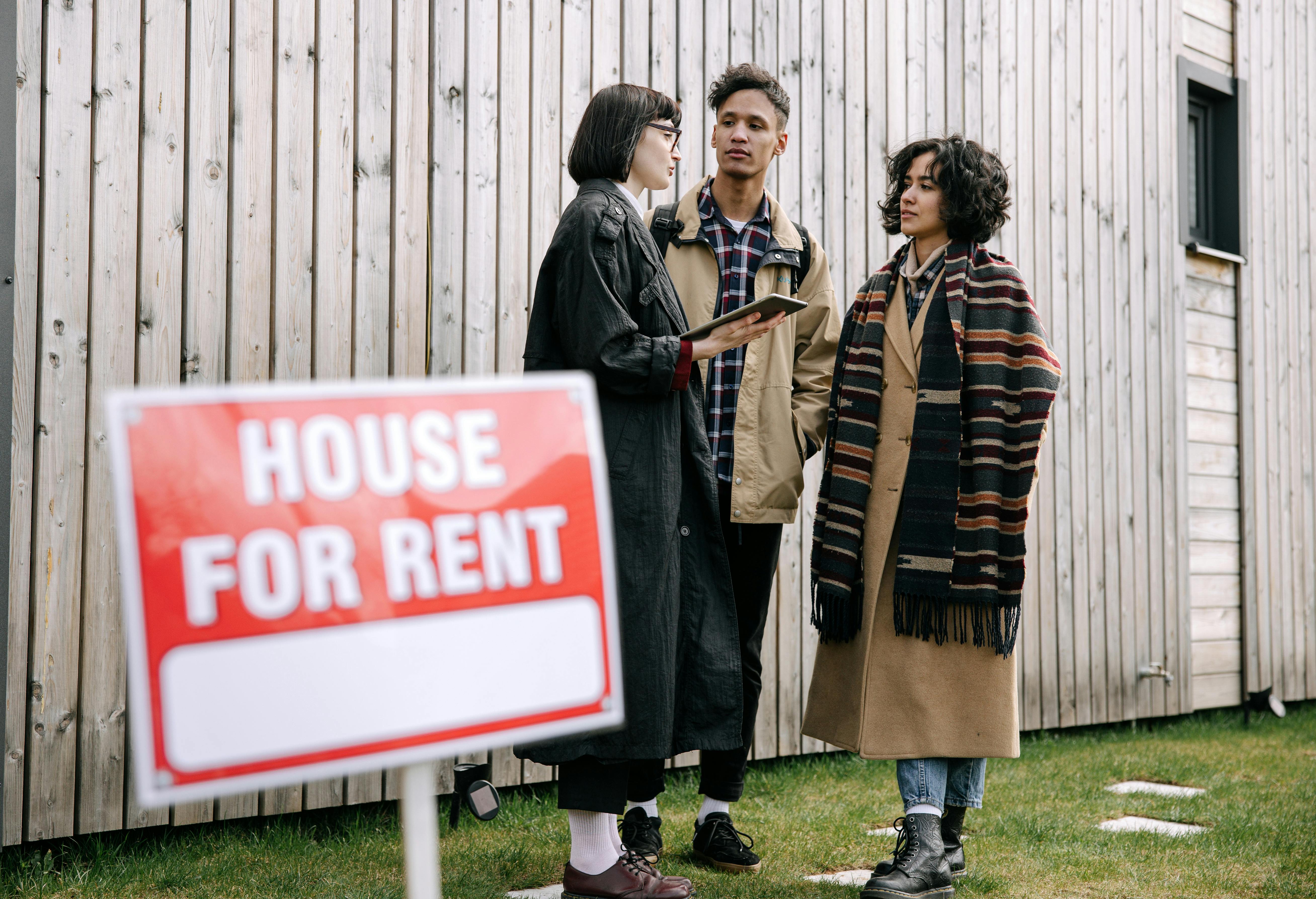 9 Crucial Questions to Ask Before Renting Your Next Home